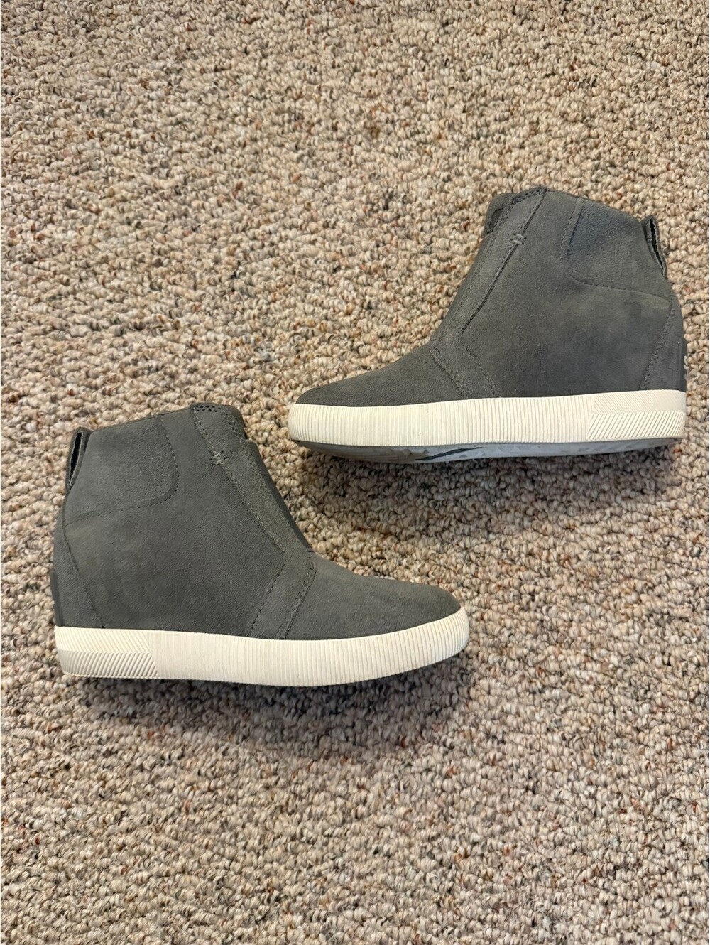 Sorel gray suede Out N About wedges Size 5